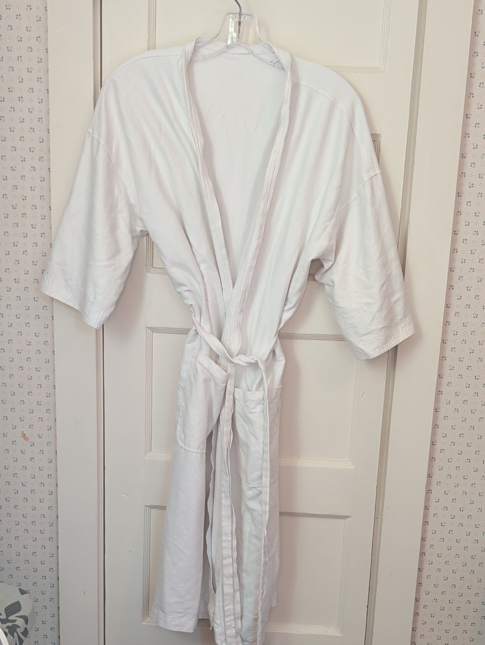 Image First White Robe Waist Tie Health Care Thick Fabric Polyester
